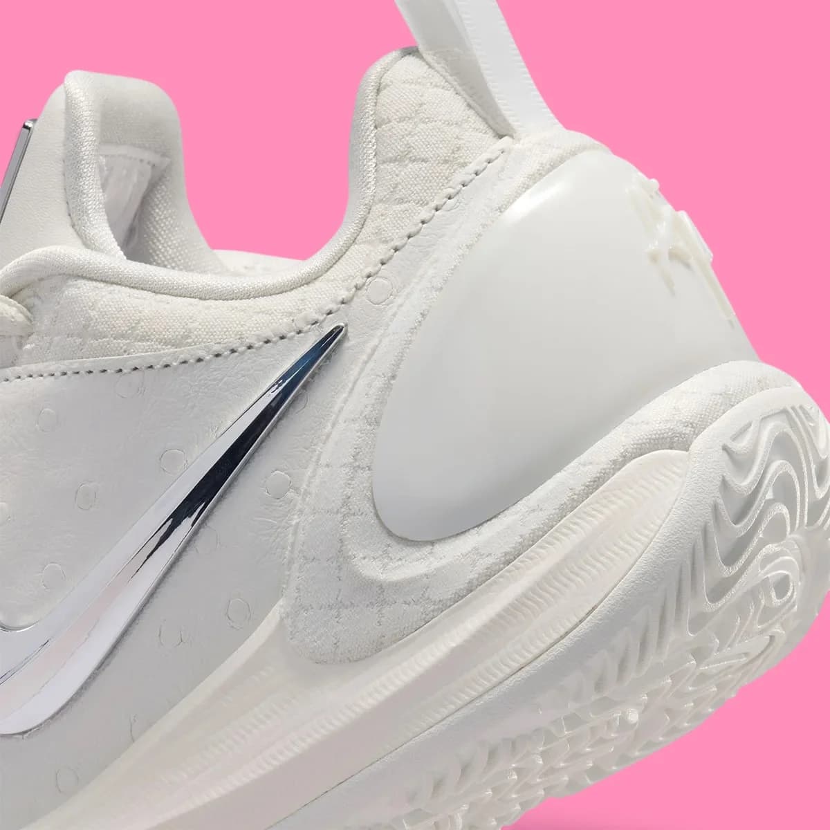 Nike A'Two "White Label" - SKU IX1852-100
