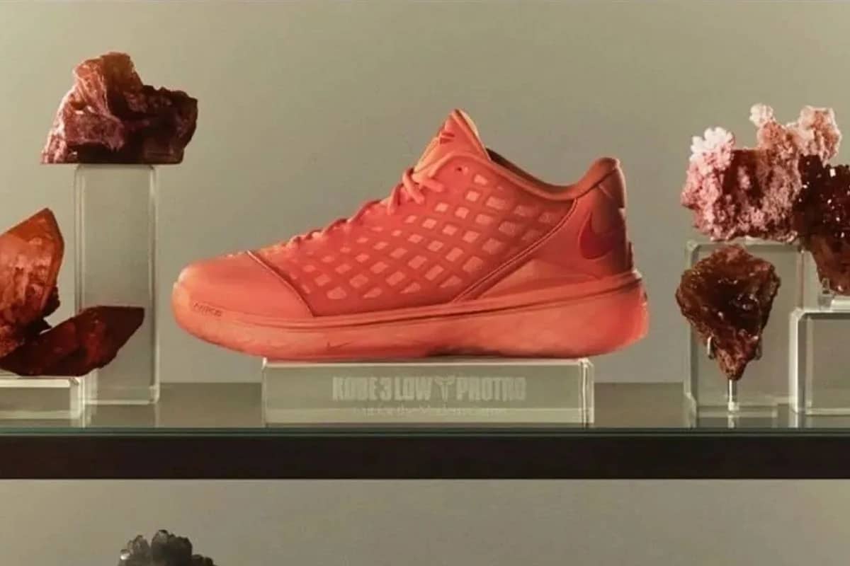 Nike Kobe 3 Protro Low Debuts the “Atomic Pink” Colorway